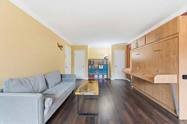 231 MacNab ST S #23, Hamilton, ON L8P 3C9