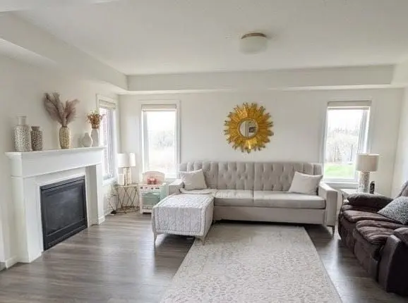 455 Guelph AVE #8, Cambridge, ON N3C 0H2