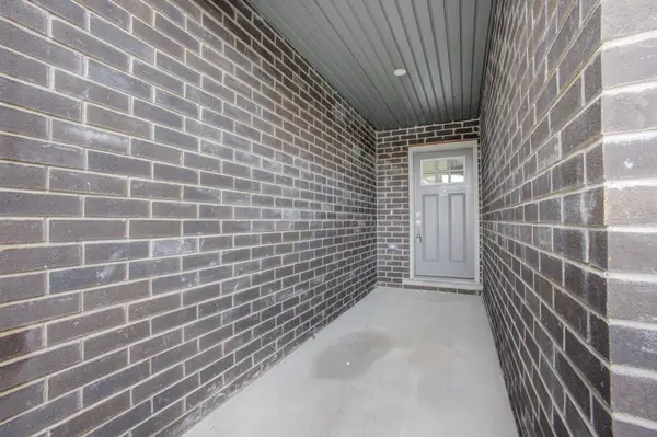 11 Rockcliffe DR #2, Kitchener, ON N2R 1W5