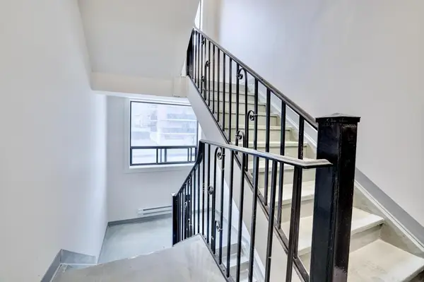 20 Duke ST #305, Hamilton, ON L8P 1X1