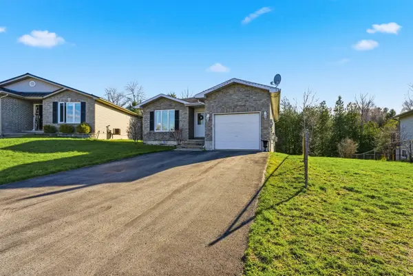 167 Nicholas ST, Quinte West, ON K8V 6E8