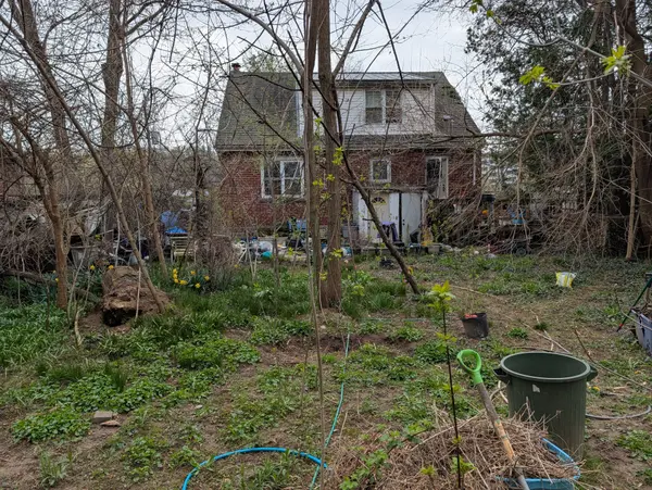 115 King ST E, Hamilton, ON L8G 1L2