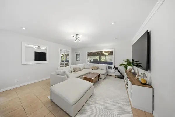 28 BLACK RD, Seguin, ON P2A 2W8