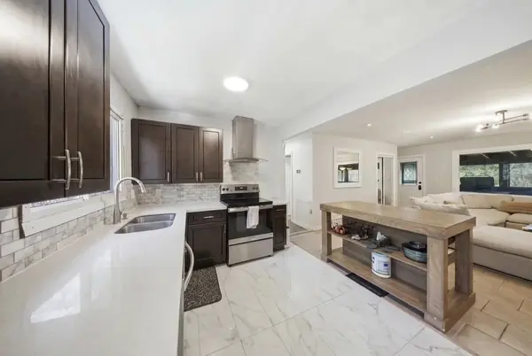 28 BLACK RD, Seguin, ON P2A 2W8