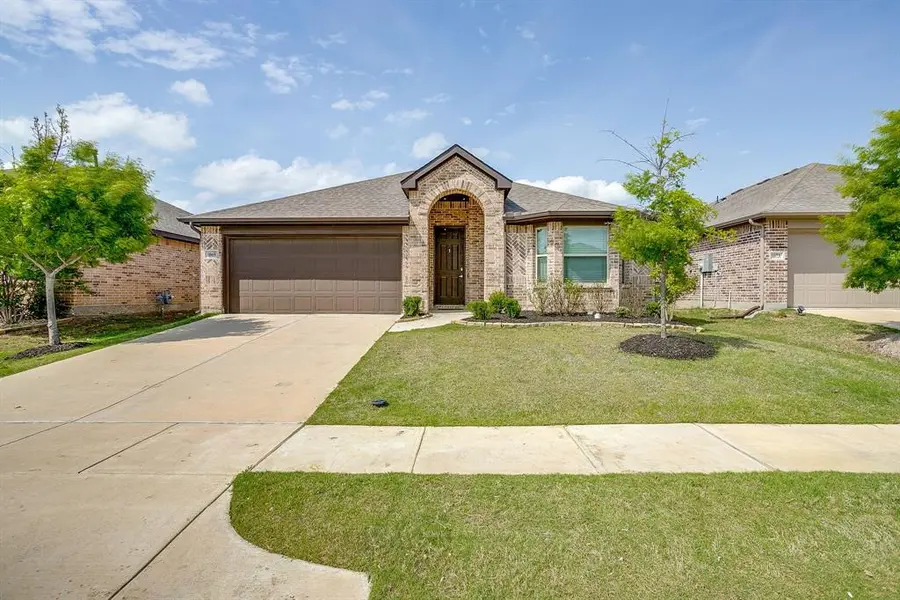 1069 Nighthawk Trail, Alvarado, TX 76009