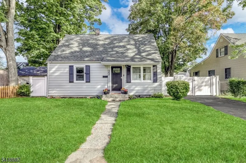 22 Wanaque Ave, Wanaque Boro, NJ 07420