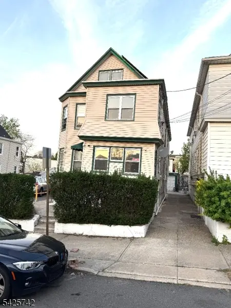 17 Quinn St, Paterson City, NJ 07501