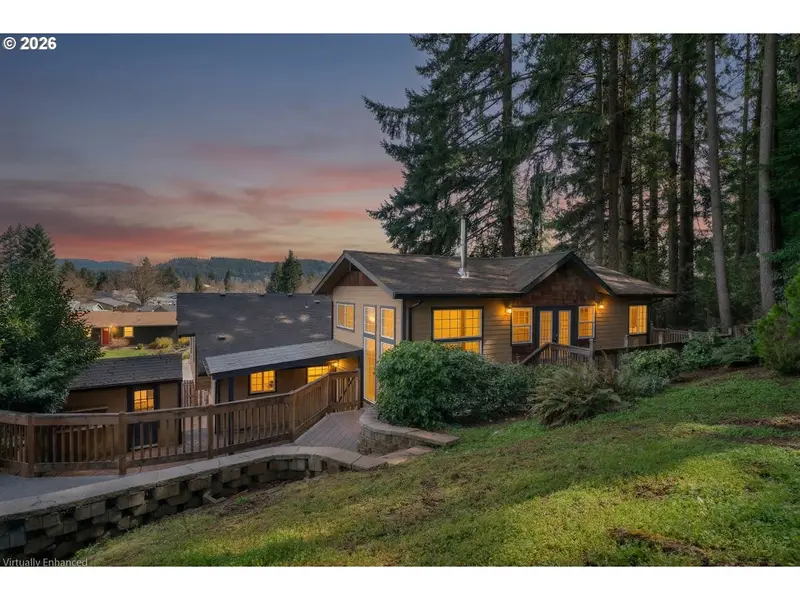 947 S R ST, Cottage Grove, OR 97424