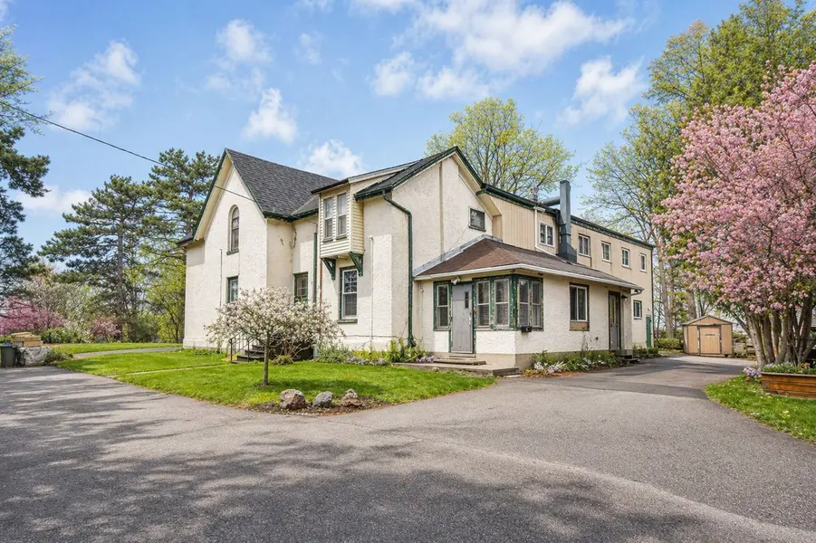 20 Elliott ST, Cambridge, ON N1R 2J2