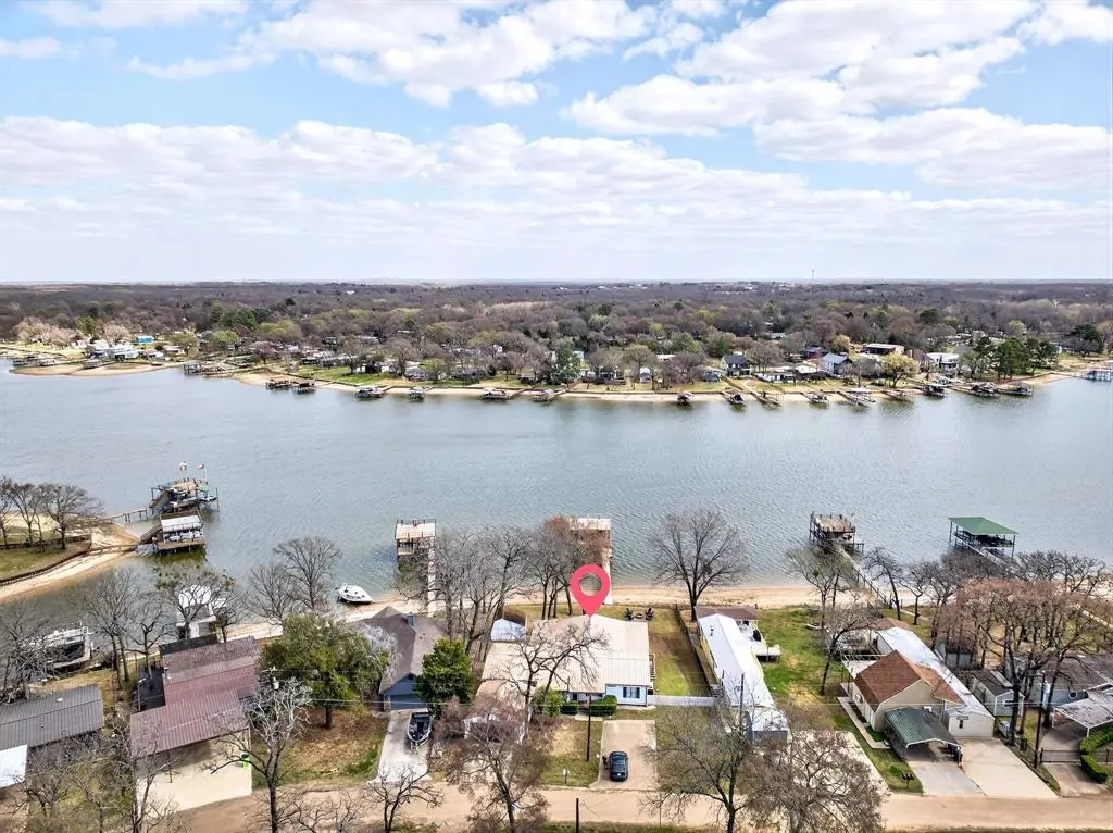 212 Sunray Street, Mabank, TX 75156
