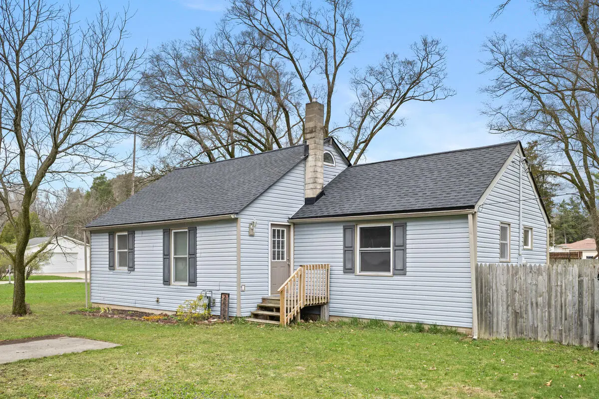 2505 Rogue River RD NE, Plainfield Twp, MI 49306