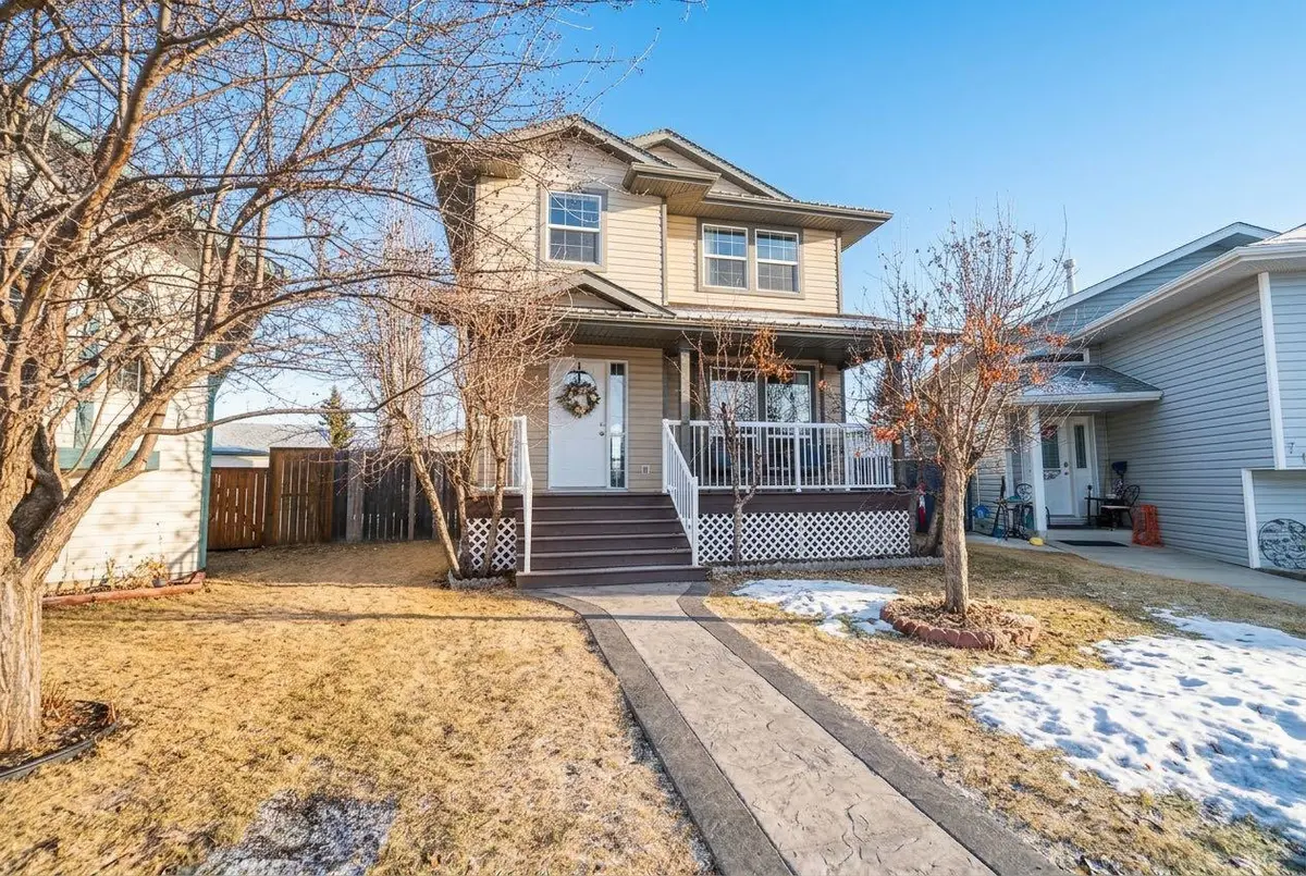 75 Doherty Close, Red Deer, AB T4R 3G1