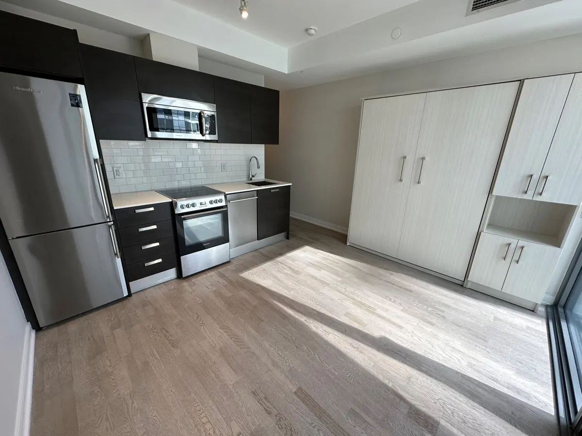 57 St. Joseph ST #904, Toronto C01, ON M5S 0C5