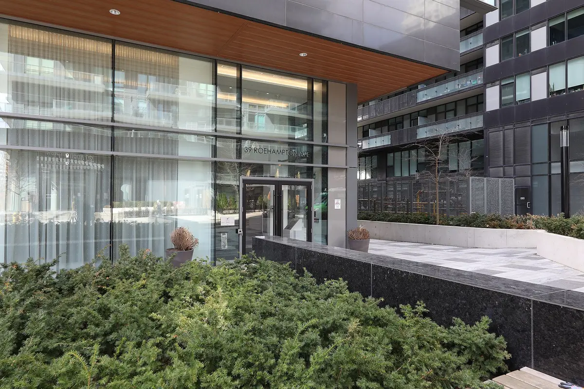 39 Roehampton AVE #1407, Toronto C10, ON M4P 1P9