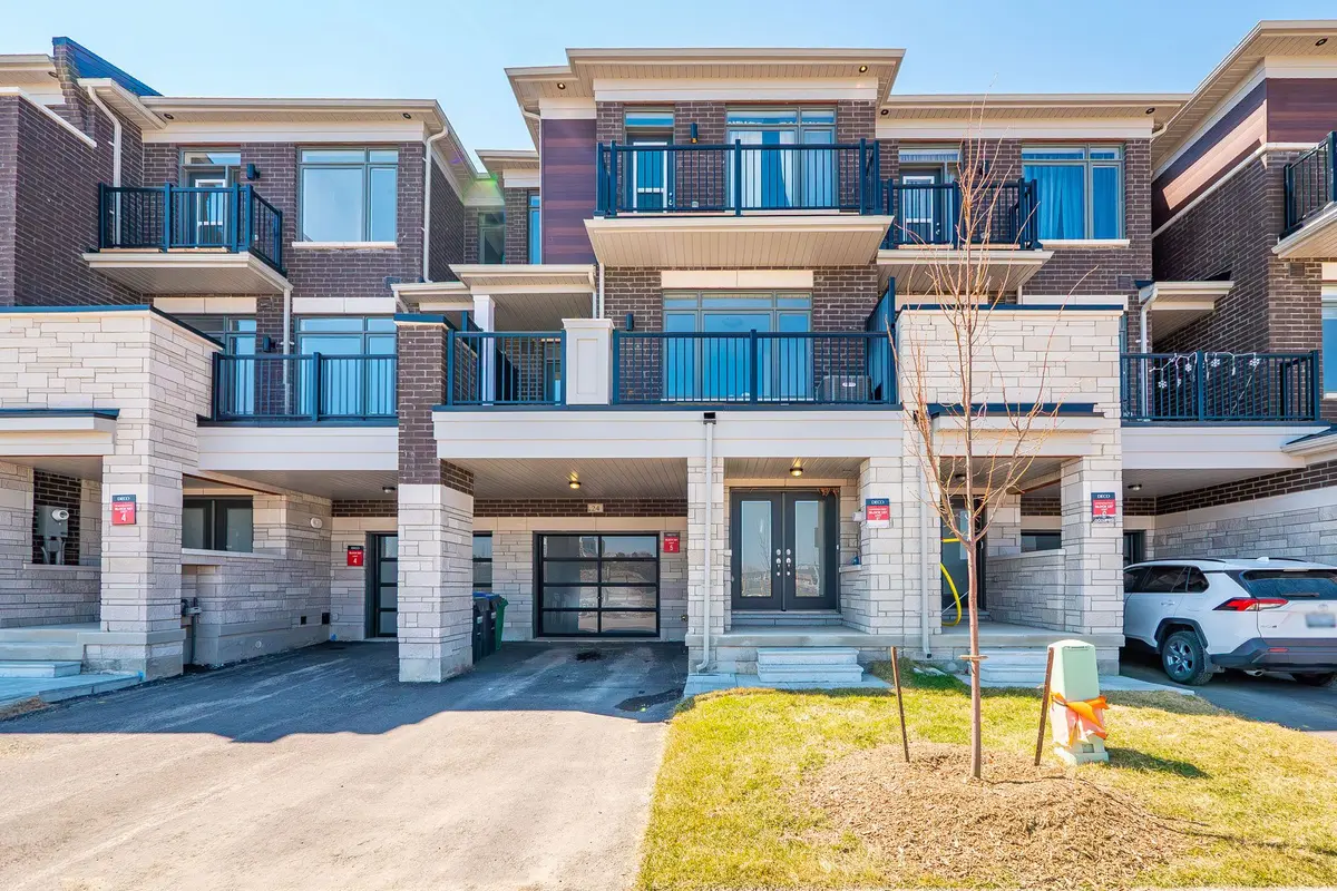 24 Monreau DR, Brampton, ON L7A 5M1