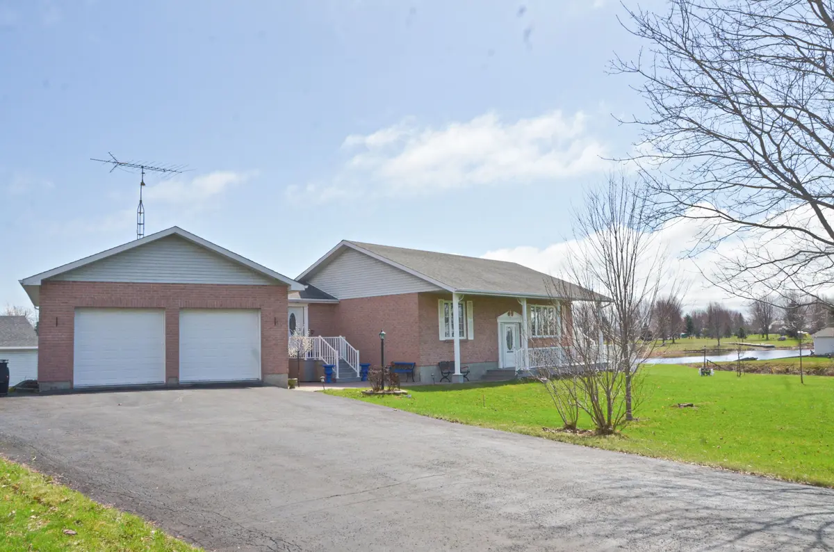 11708 Breezewood AVE S, South Dundas, ON K0C 1X0