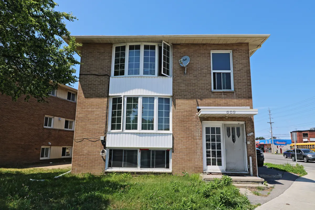 609 Donald ST, Overbrook - Castleheights And Area, ON K1K 1L3