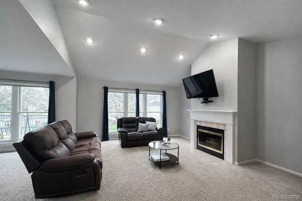 1770 Dogwood TRL, Commerce Charter Township, MI 48390