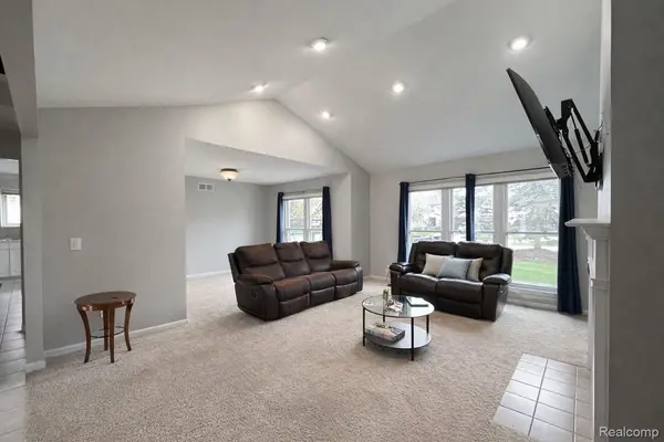 1770 Dogwood TRL, Commerce Charter Township, MI 48390