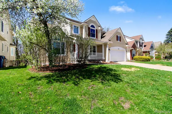 4880 S Ridgeside CIR, Ann Arbor Charter Township, MI 48105