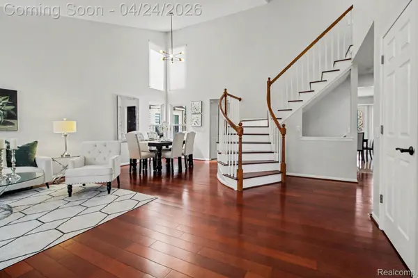 4880 S Ridgeside CIR, Ann Arbor Charter Township, MI 48105