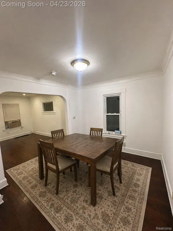 11819 Fleming ST, Hamtramck, MI 48212