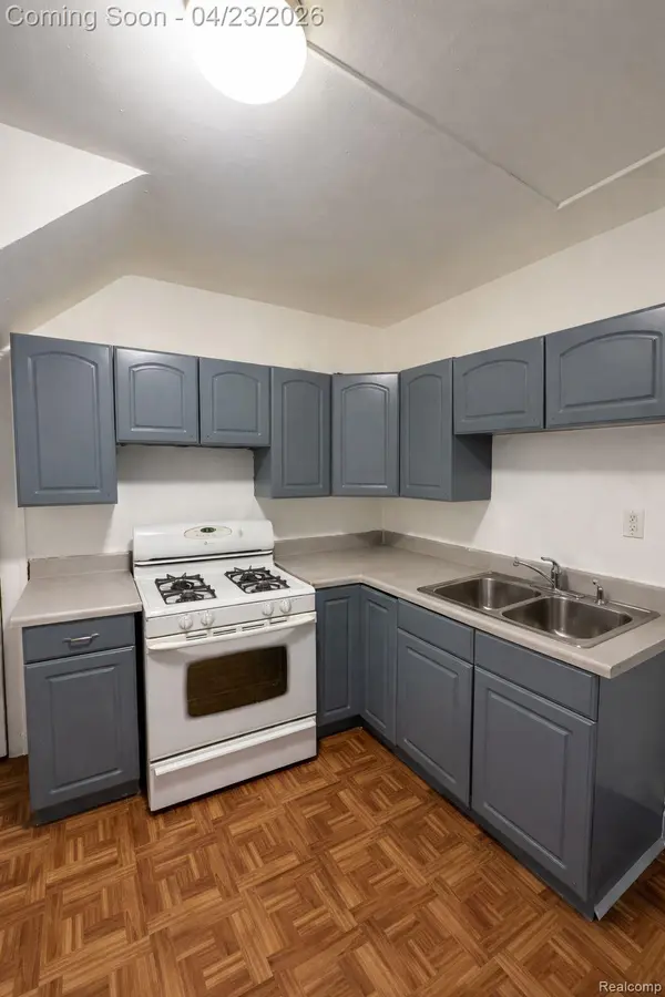 11819 Fleming ST, Hamtramck, MI 48212