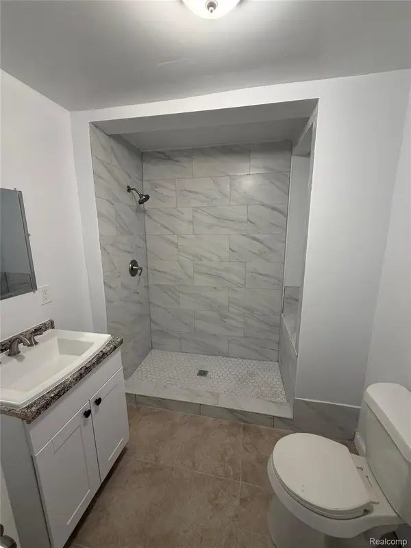 19294 Houghton ST, Detroit, MI 48219