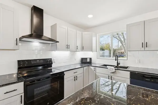 10325 Maylee Boulevard, Dallas, TX 75228