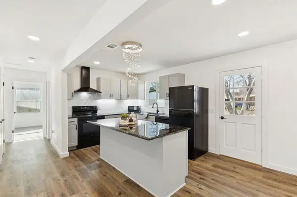 10325 Maylee Boulevard, Dallas, TX 75228