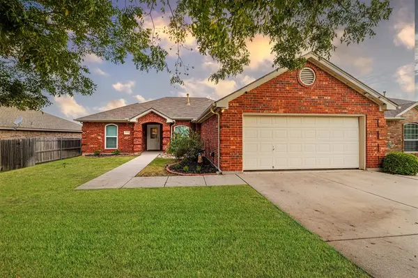 8908 Jill Street, White Settlement, TX 76108