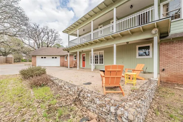 5917 Jacqueline Road, Fort Worth, TX 76112