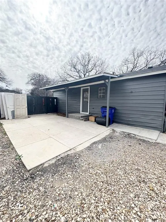 303 W Broad Street, Mansfield, TX 76063