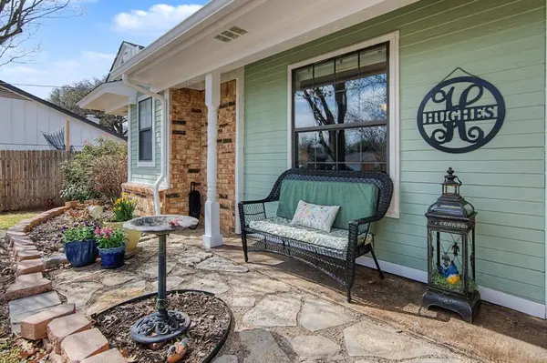 7449 Timberhill Drive, North Richland Hills, TX 76182