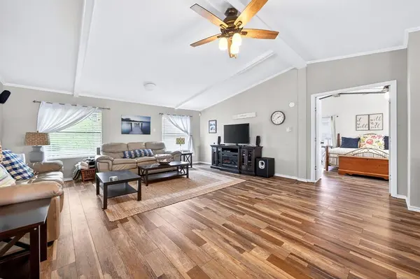 212 Sunray Street, Mabank, TX 75156