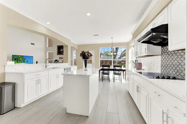 2712 WICKHAM Court, Plano, TX 75093