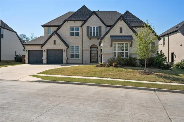 6801 Lost Falls Drive, Flower Mound, TX 76226