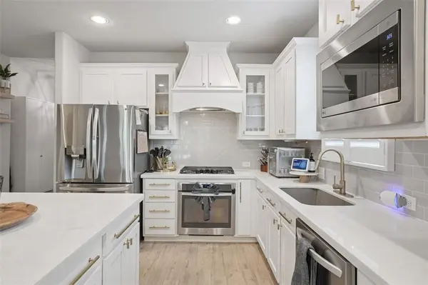 6301 Meandering Creek Drive, Denton, TX 76226