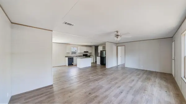 207 Woody Drive, Mabank, TX 75156