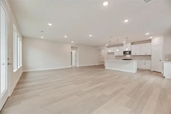 1025 Canoe Way, Crowley, TX 76036