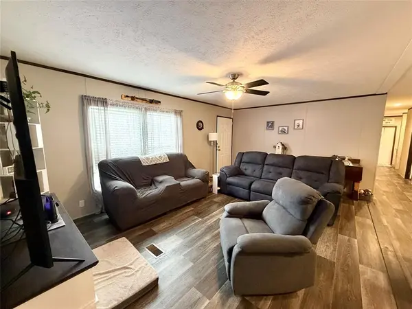 8750 Pinehaven Drive, Keithville, LA 71047