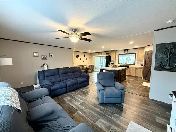 8750 Pinehaven Drive, Keithville, LA 71047