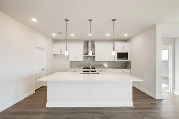 2012 Beeflower Street, Celina, TX 75009