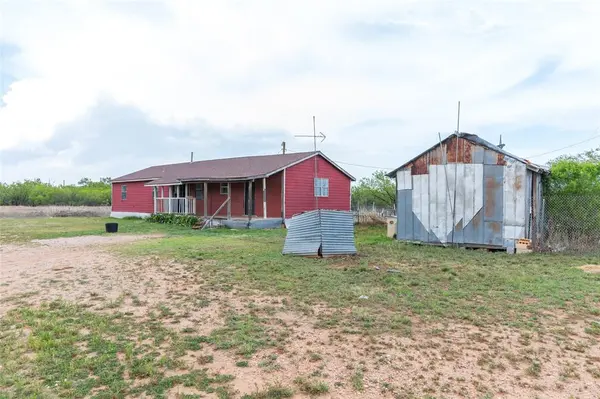 521 Avenue H, Anson, TX 79501