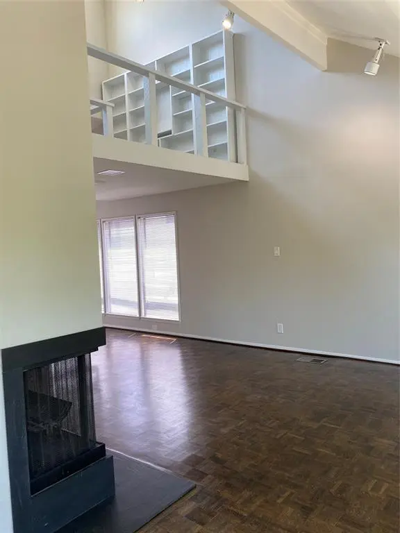 3936 Travis, Dallas, TX 75204