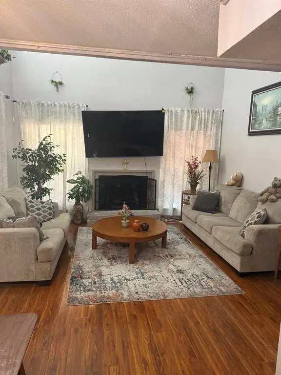 1842 Place One Lane, Garland, TX 75042