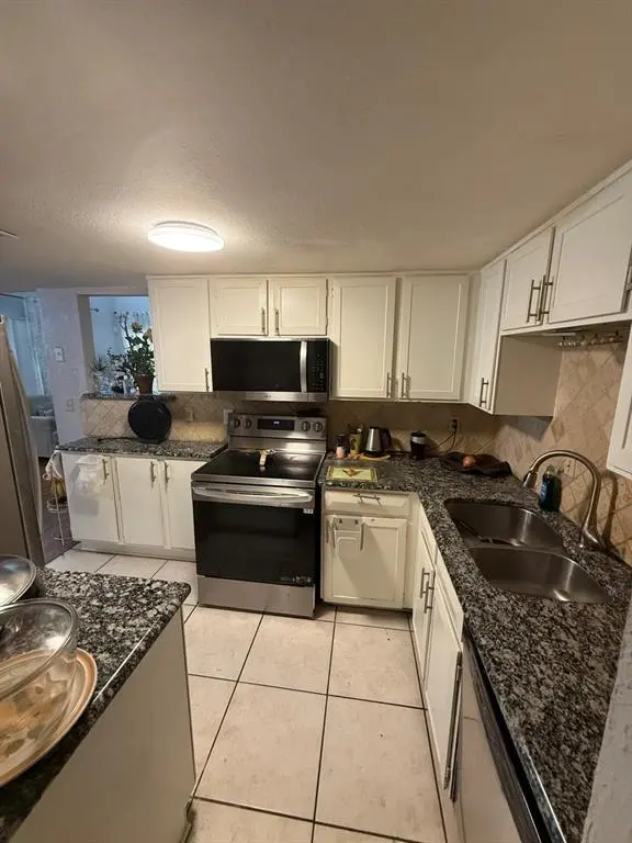 1842 Place One Lane, Garland, TX 75042