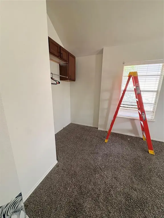 4724 Maple Hill Drive, Fort Worth, TX 76123