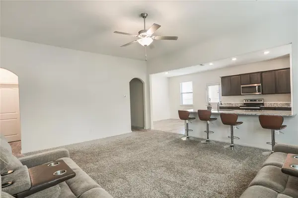 186 Aster Drive, Sanger, TX 76266