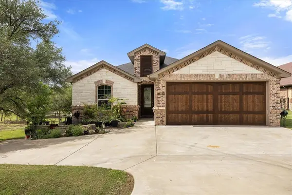 8828 Sundance Place Court, Granbury, TX 76049